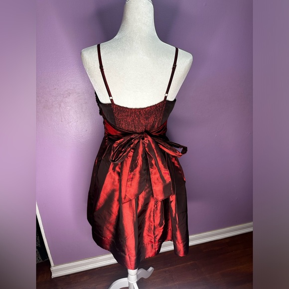 Forever 21 Semi Formal Red Taffeta Burgundy Dress Size Large - Picture 6 of 12